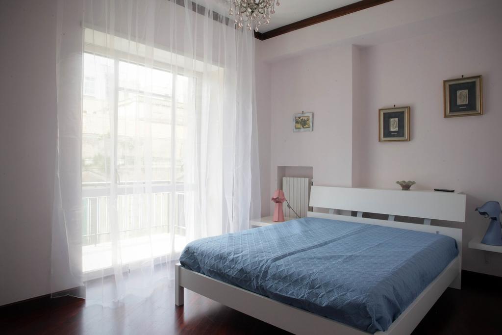 Clorinda'S Rooms Bari Chambre photo